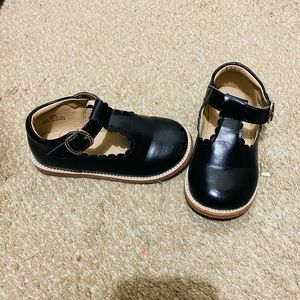 EUC Girls mary jane oxford shoes 8